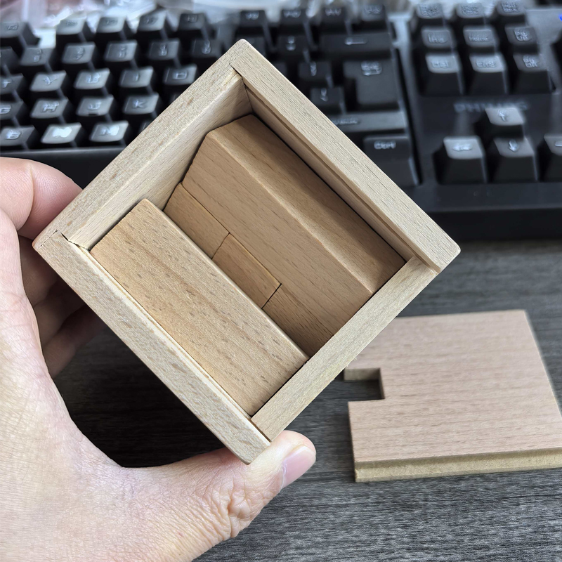 마법의 IQ 블록의 비스듬한 배치 성인을위한 나무 퍼즐 - Woodworking Jigsaw 리뷰 및 가격